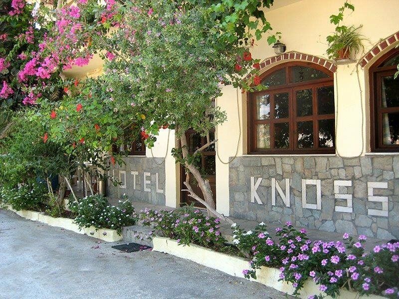 Knossos Hotel Каламаки Экстерьер фото