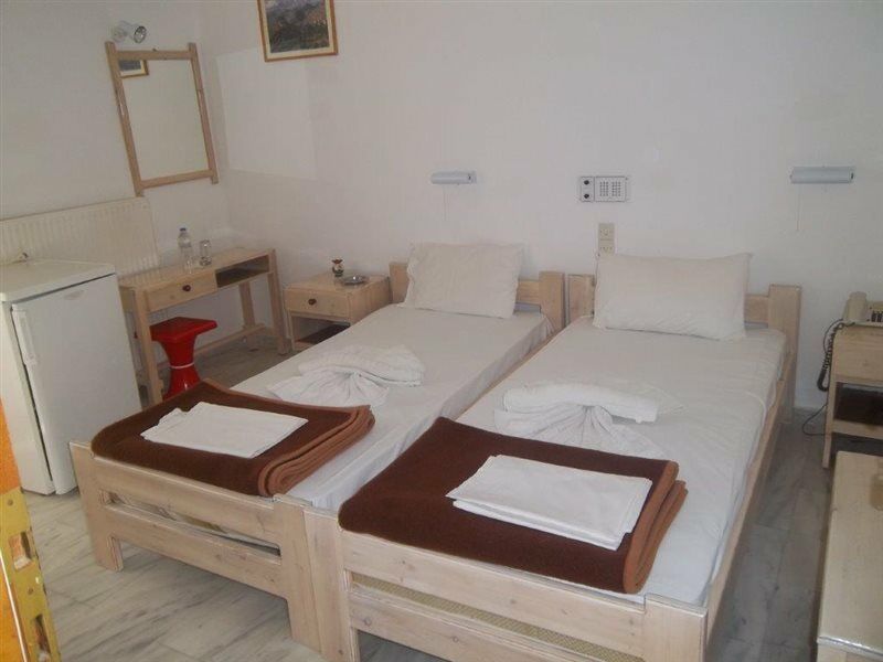 Knossos Hotel Каламаки Экстерьер фото