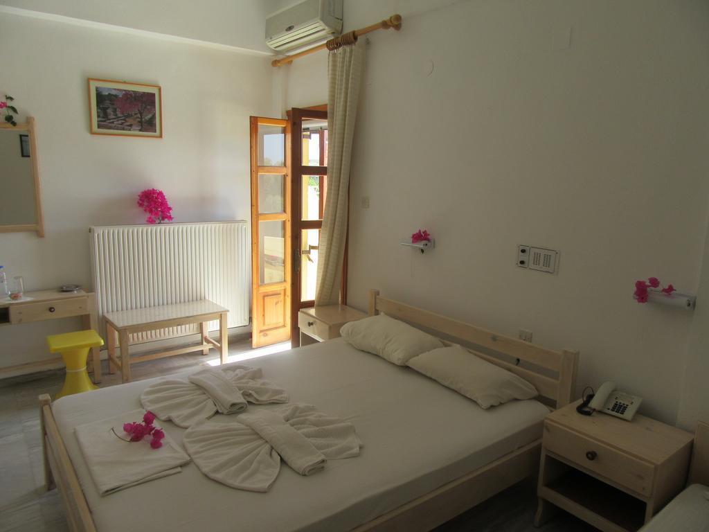 Knossos Hotel Каламаки Экстерьер фото